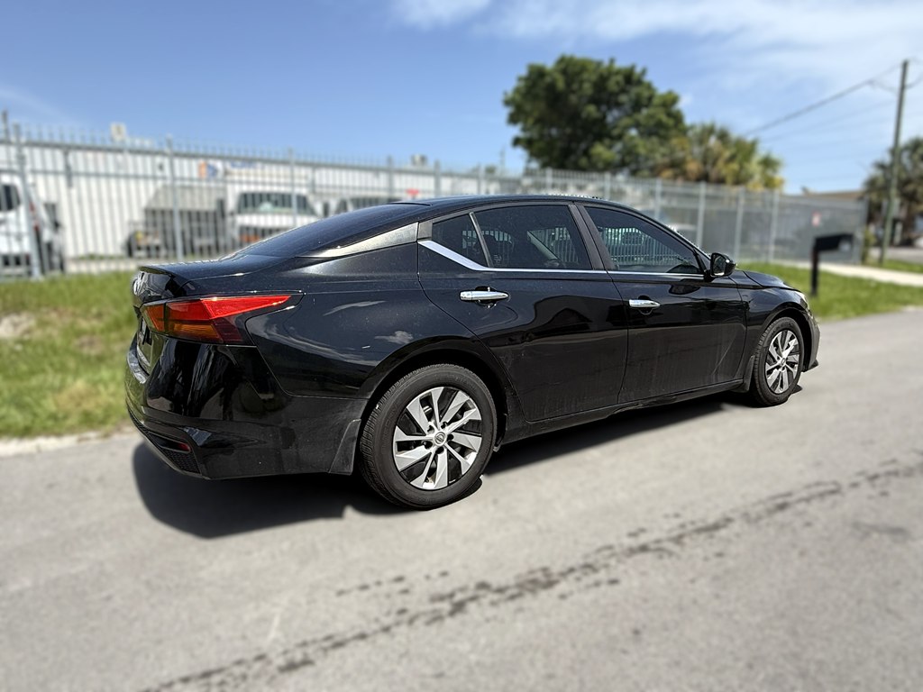 Photo 6 of this NISSAN ALTIMA