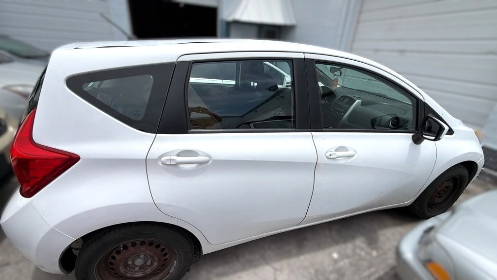 Photo 3 of this NISSAN VERSA NOTE