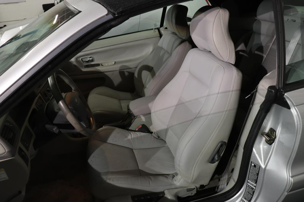 Photo 9 of this VOLVO C70