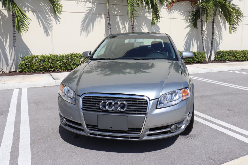 Photo 3 of this AUDI A4