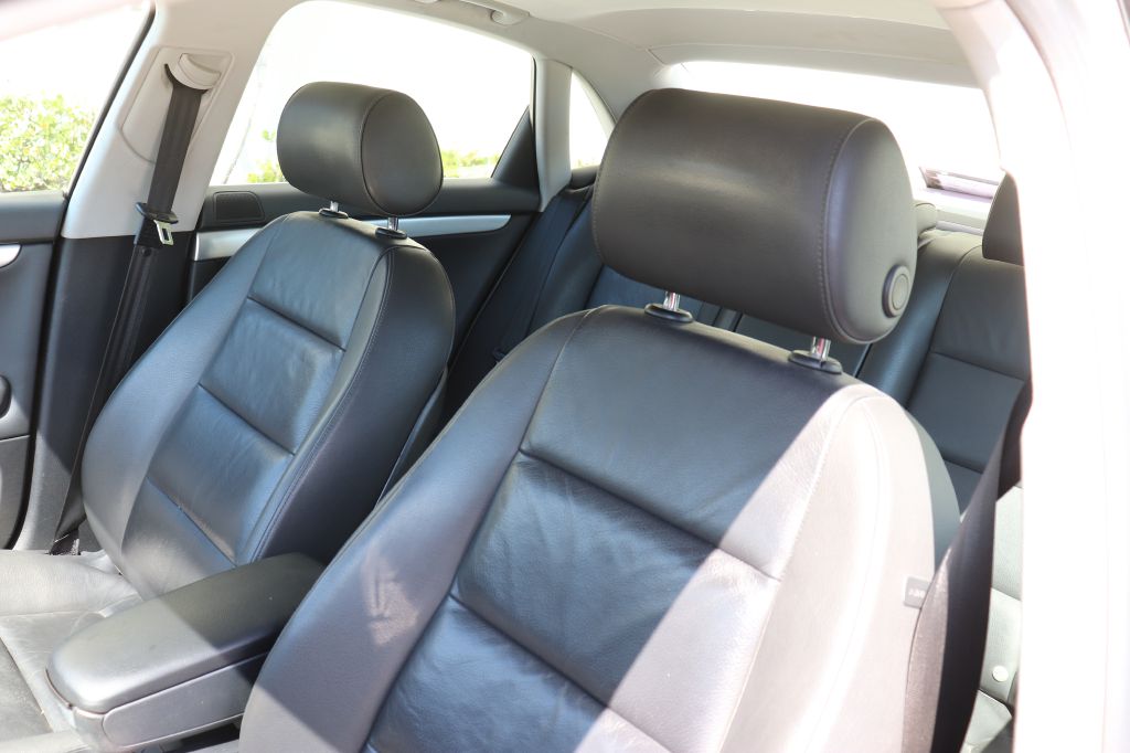 Photo 6 of this AUDI A4