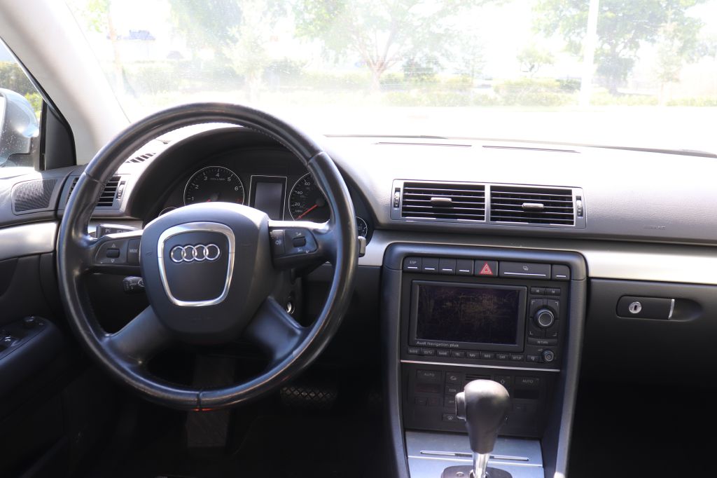 Photo 11 of this AUDI A4
