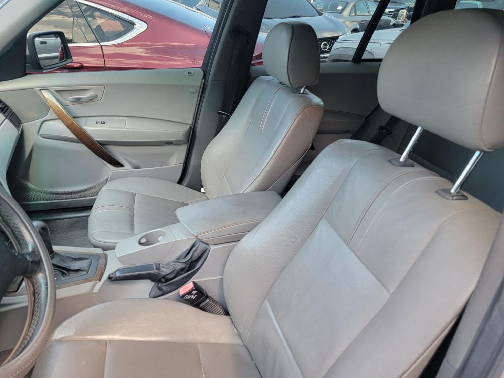 Photo 8 of this BMW X3