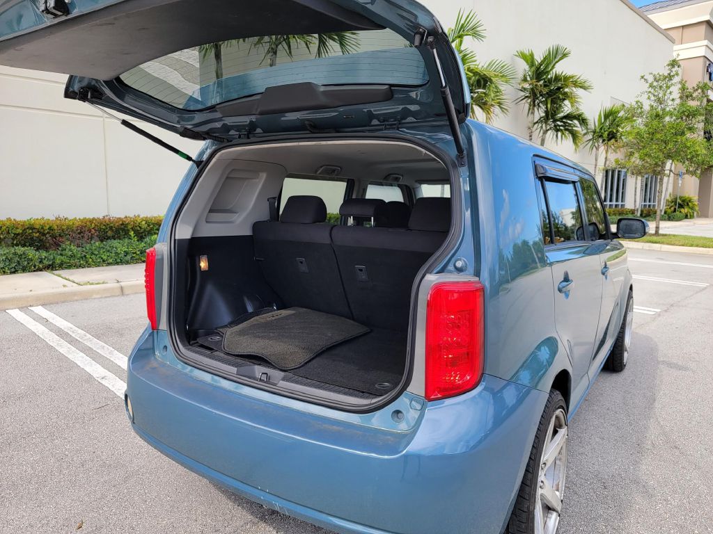SCION XB 2010 SCION XB JTLZE4FE1A1103334