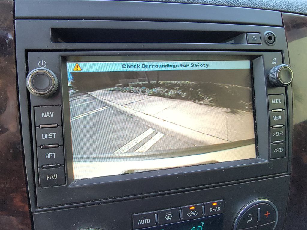 Photo 18 of this GMC YUKON