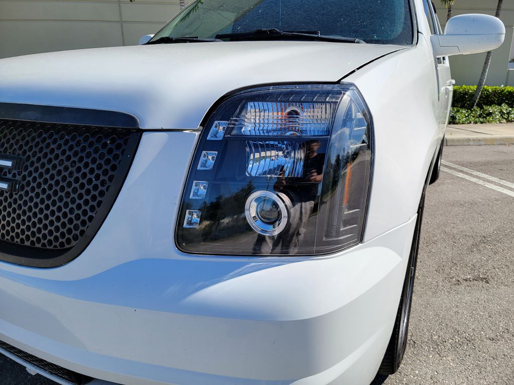 Photo 7 of this GMC YUKON