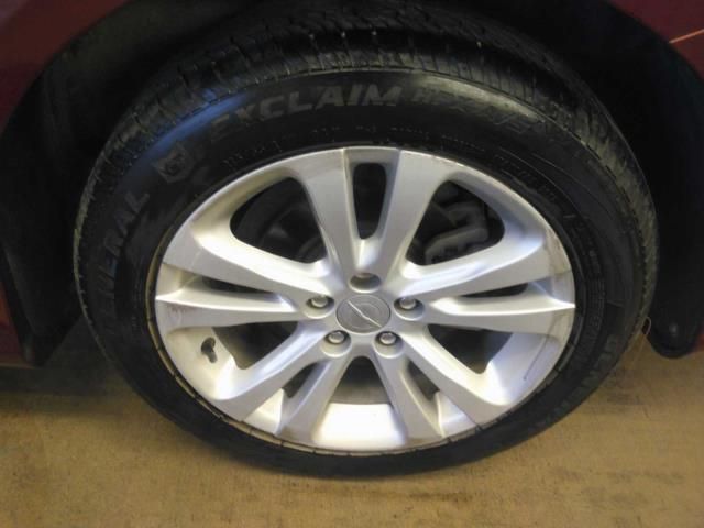 Photo 8 of this CHRYSLER 200
