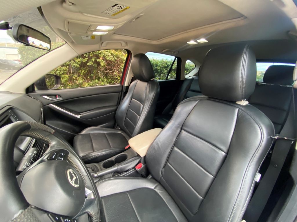 Photo 11 of this MAZDA CX-5
