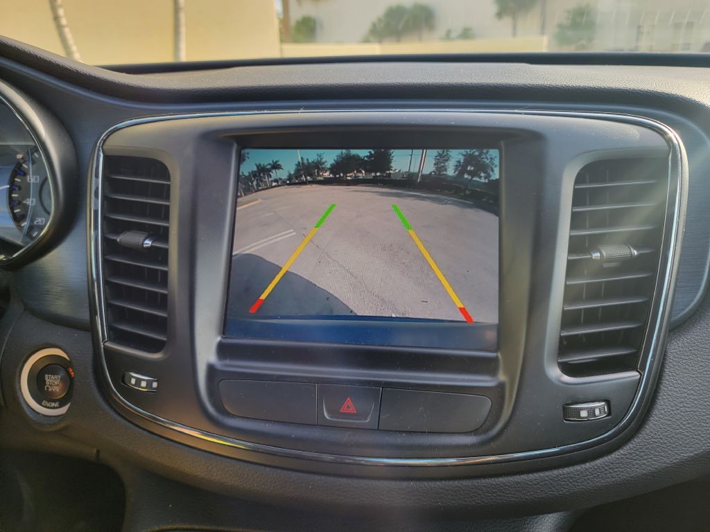 Photo 8 of this CHRYSLER 200
