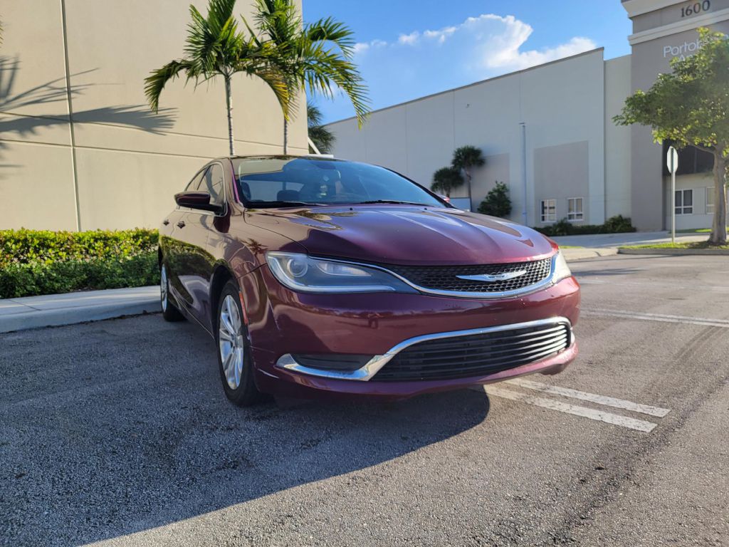 Photo 6 of this CHRYSLER 200