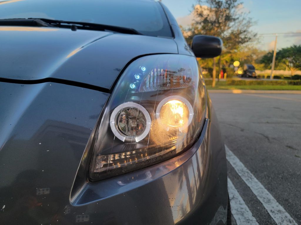 Photo 11 of this TOYOTA YARIS