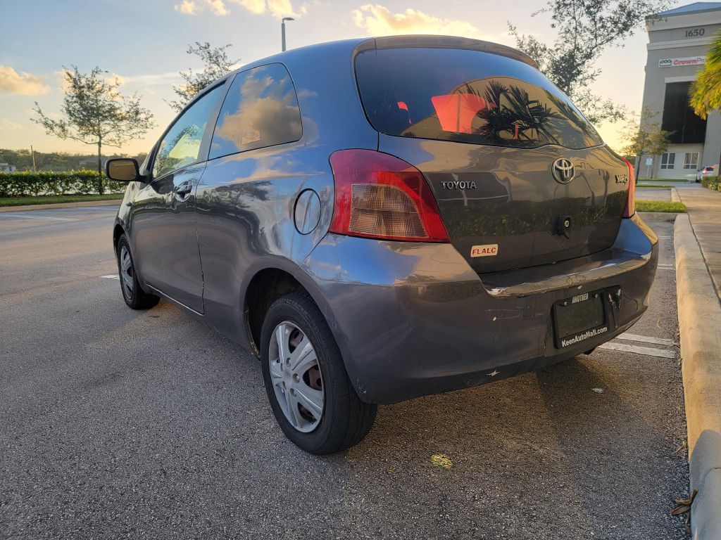 Photo 12 of this TOYOTA YARIS