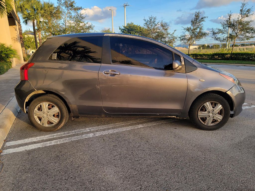Photo 13 of this TOYOTA YARIS