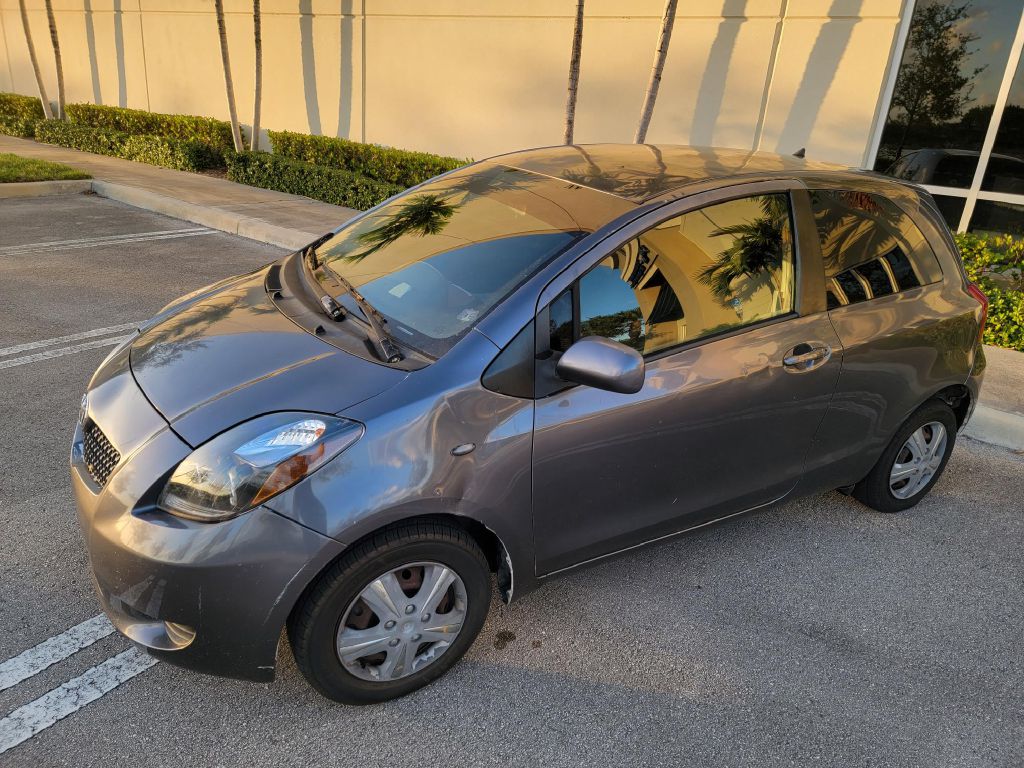 Photo 14 of this TOYOTA YARIS