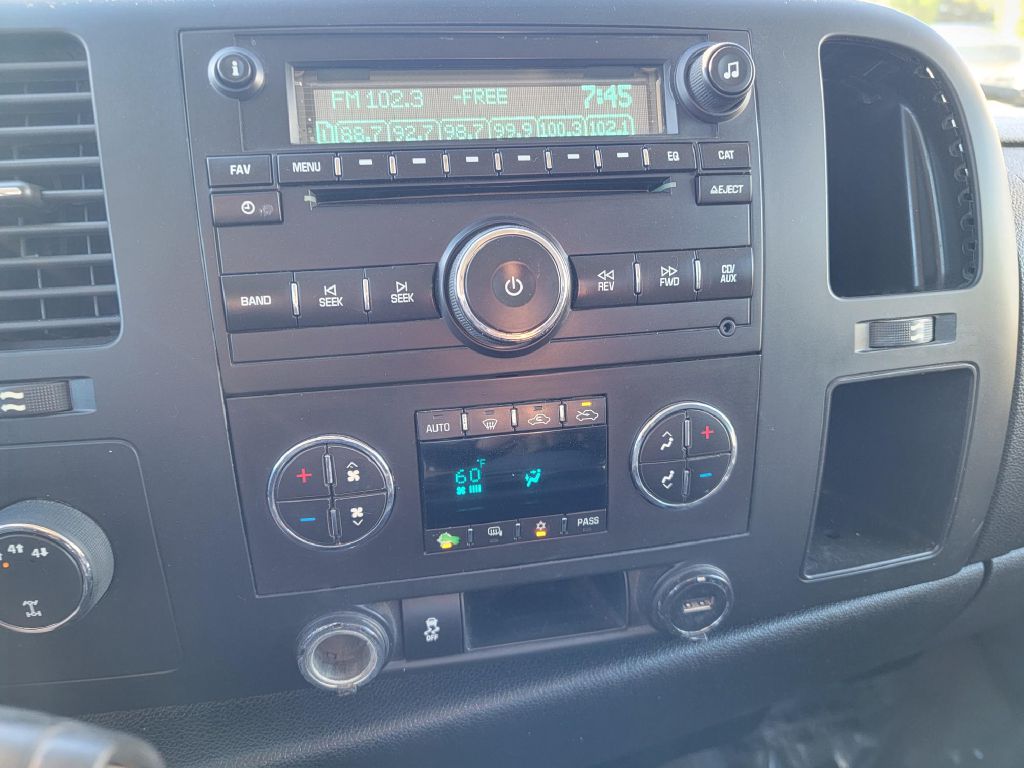 Photo 14 of this GMC SIERRA