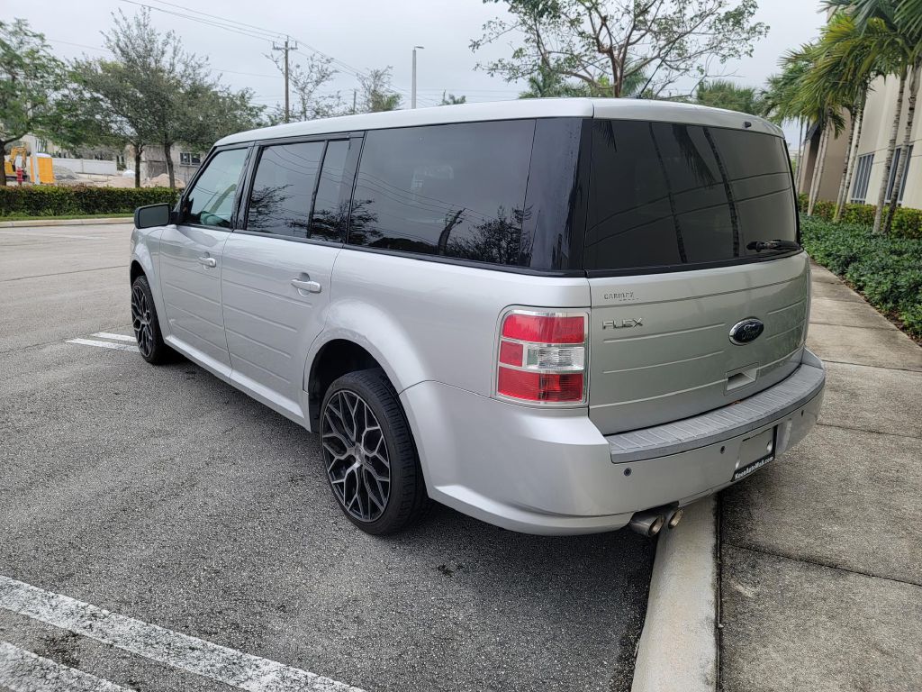 Photo 4 of this FORD FLEX