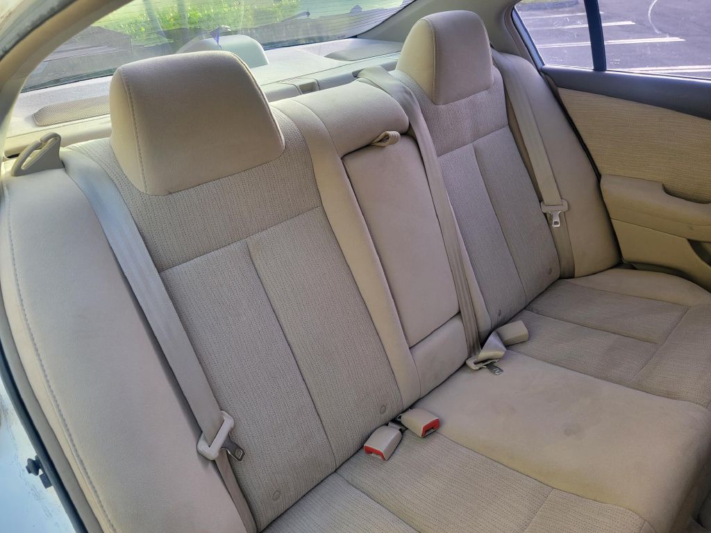 Photo 8 of this NISSAN ALTIMA