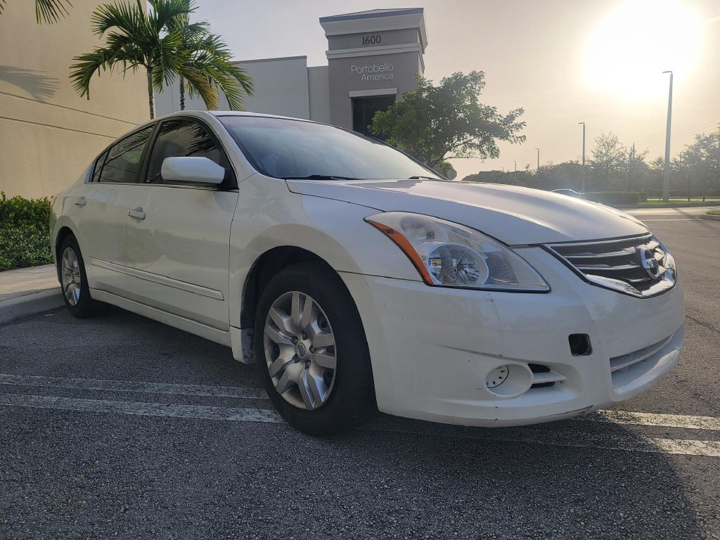 Photo 5 of this NISSAN ALTIMA