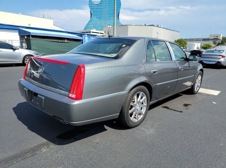 Photo 2 of this CADILLAC DTS