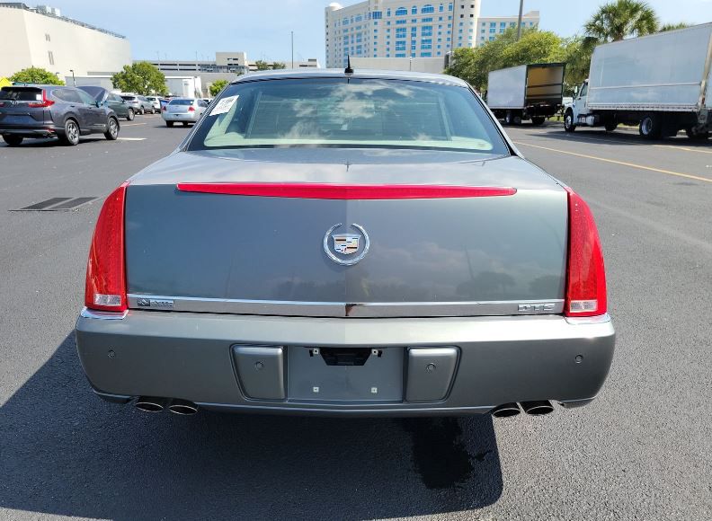 Photo 13 of this CADILLAC DTS