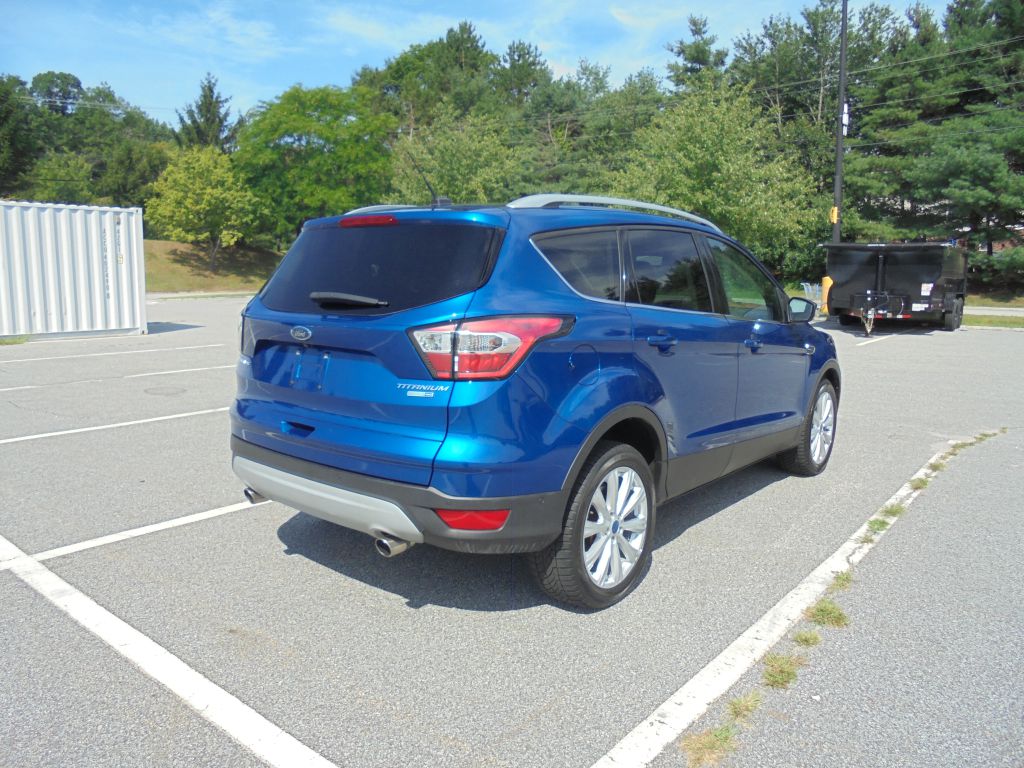 Photo 5 of this FORD ESCAPE