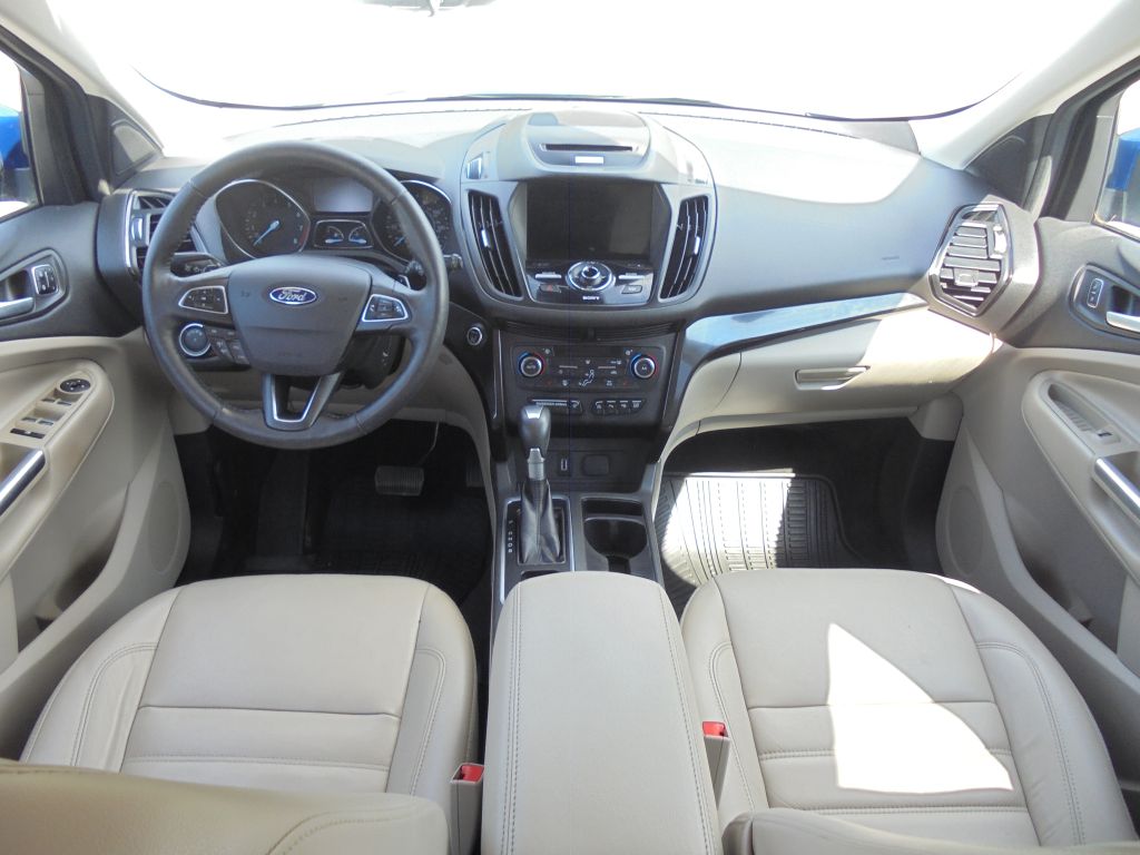 Photo 11 of this FORD ESCAPE