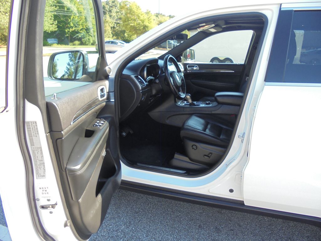 Photo 9 of this JEEP GRAND CHEROKEE