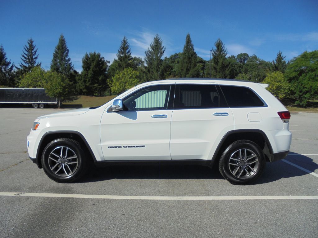 Photo 2 of this JEEP GRAND CHEROKEE