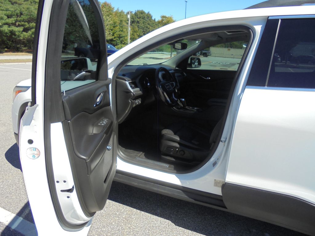 Photo 9 of this GMC ACADIA