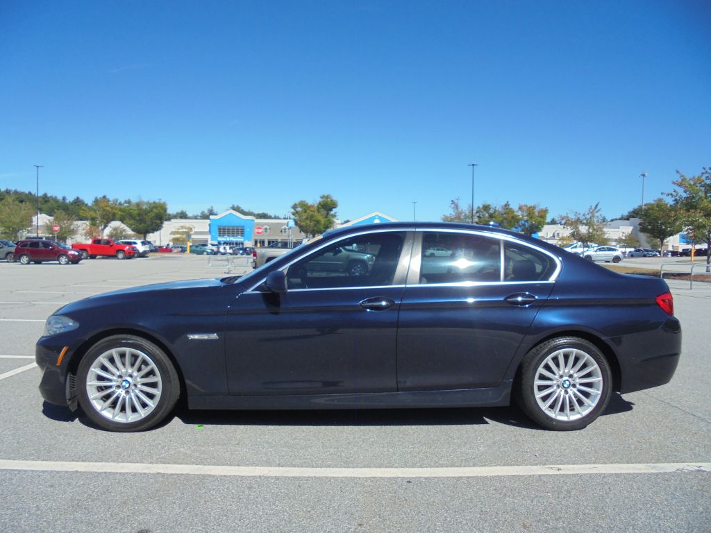 Photo 2 of this BMW 535