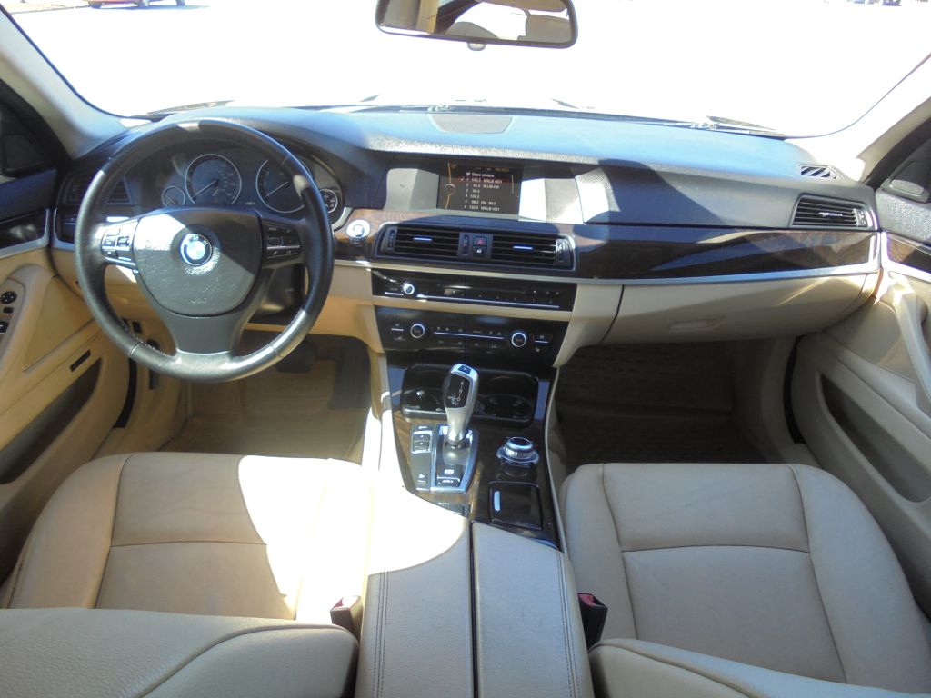 Photo 11 of this BMW 535