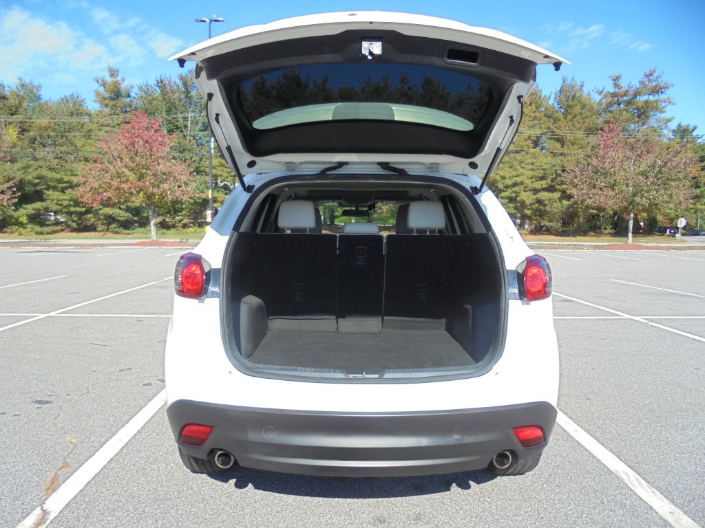 Photo 14 of this MAZDA CX-5
