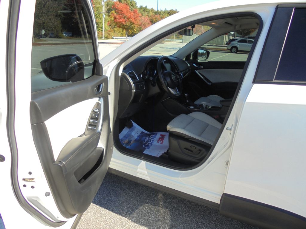 Photo 9 of this MAZDA CX-5