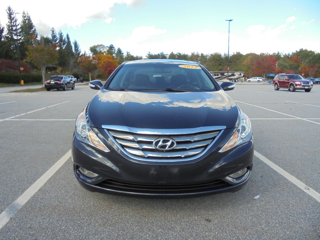 Photo 8 of this HYUNDAI SONATA