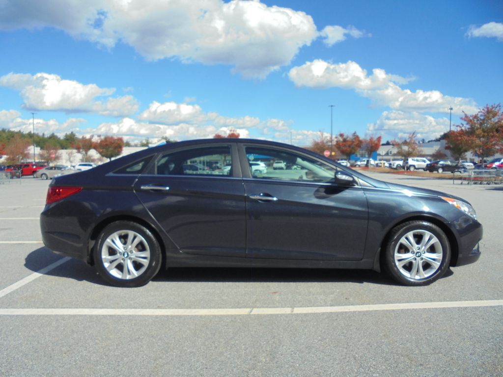 Photo 6 of this HYUNDAI SONATA