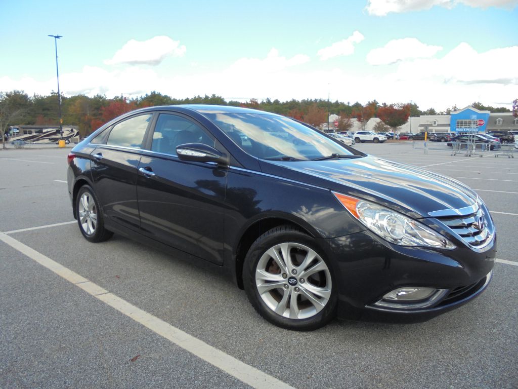 Photo 7 of this HYUNDAI SONATA