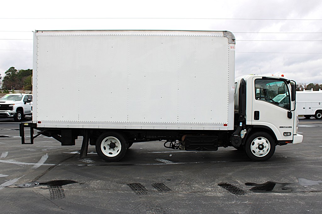 2021 Isuzu NPR photo 4
