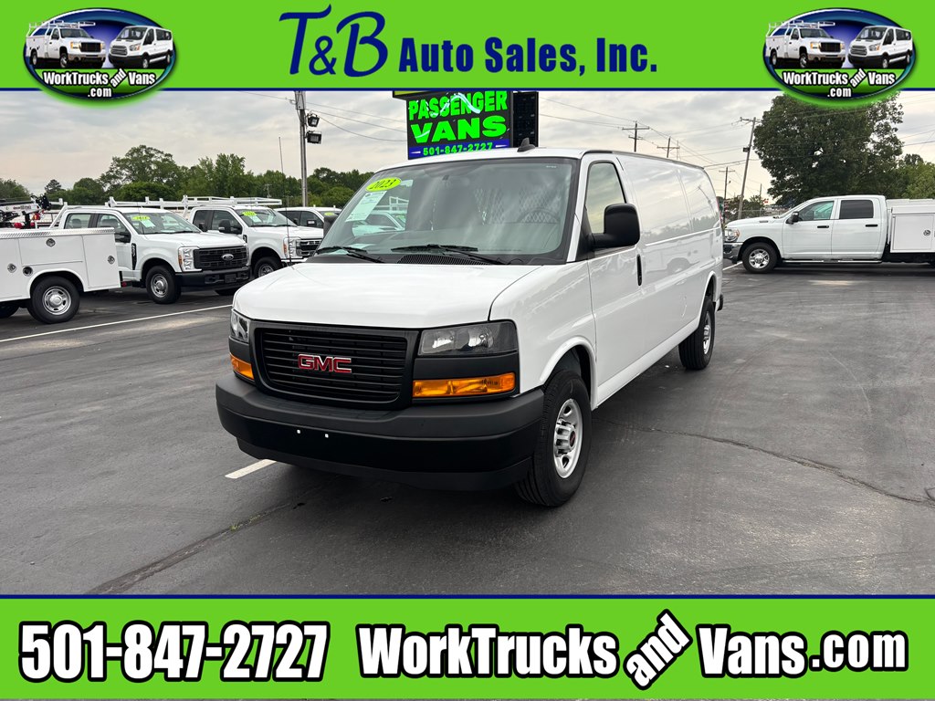 C4935 2023 GMC 3500 SAVANA