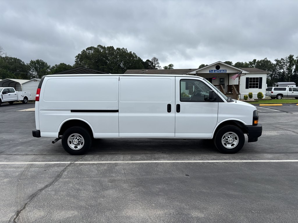 2023 Chevrolet Express 2500 Cargo Van photo 2