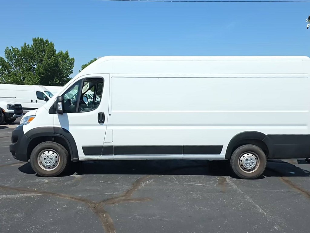 2023 Gmc Savana 2500 Cargo photo 5