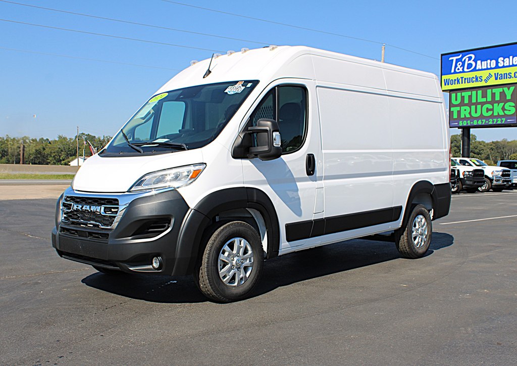 2024 Ram 1500 photo 3