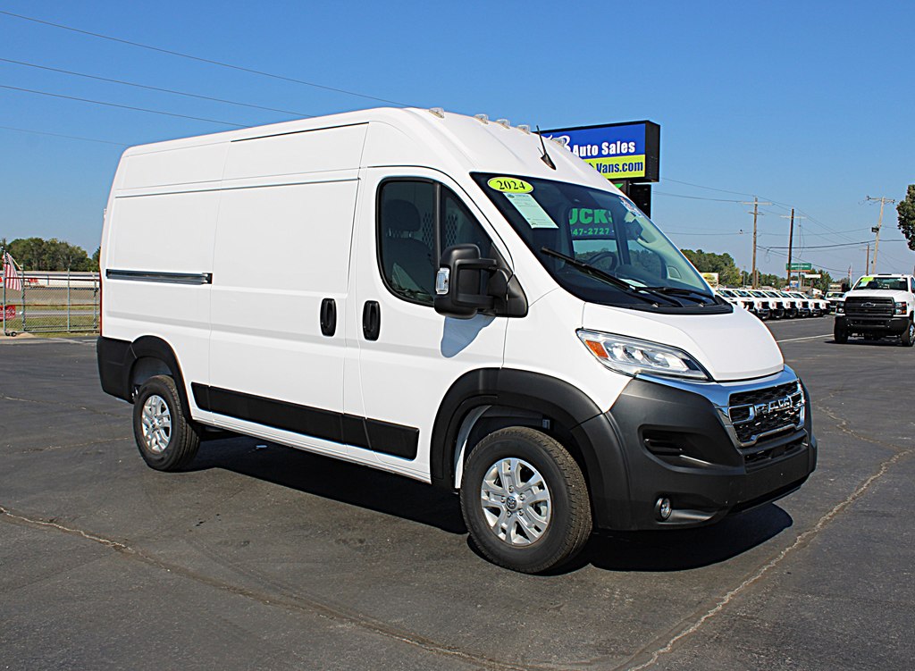 2024 Ram 1500 photo 2