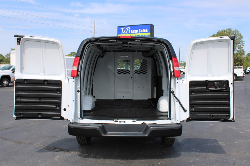 2024 Gmc Savana 2500 Cargo photo 6