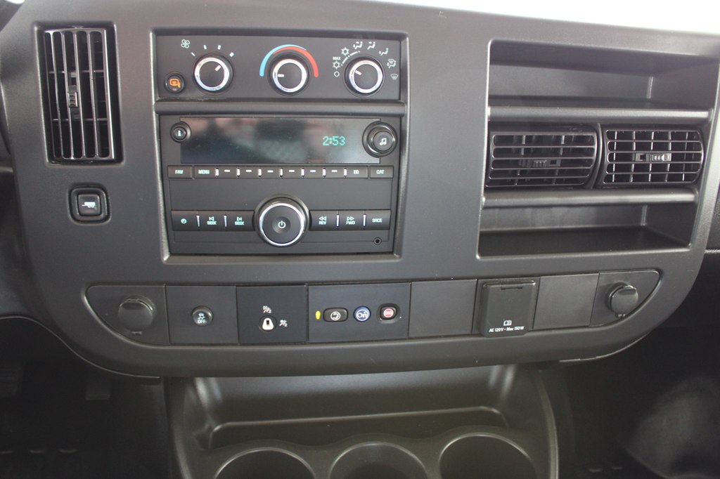 2024 Gmc Savana 2500 Cargo photo 12