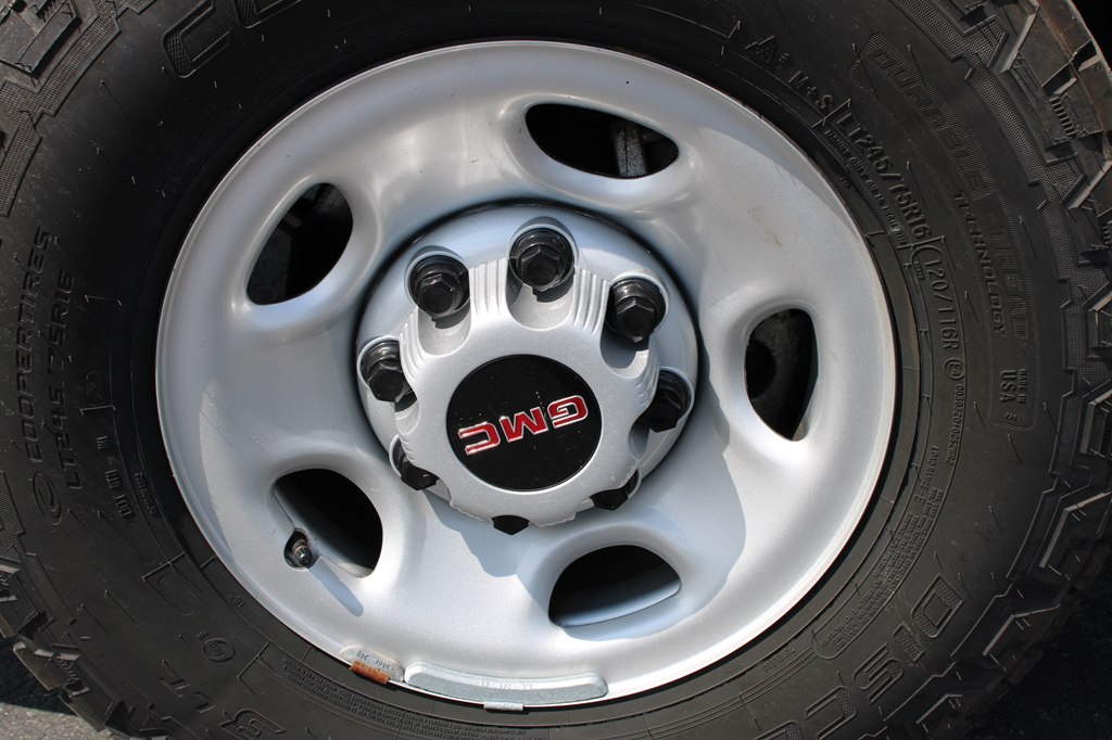 2024 Gmc Savana 2500 Cargo photo 15