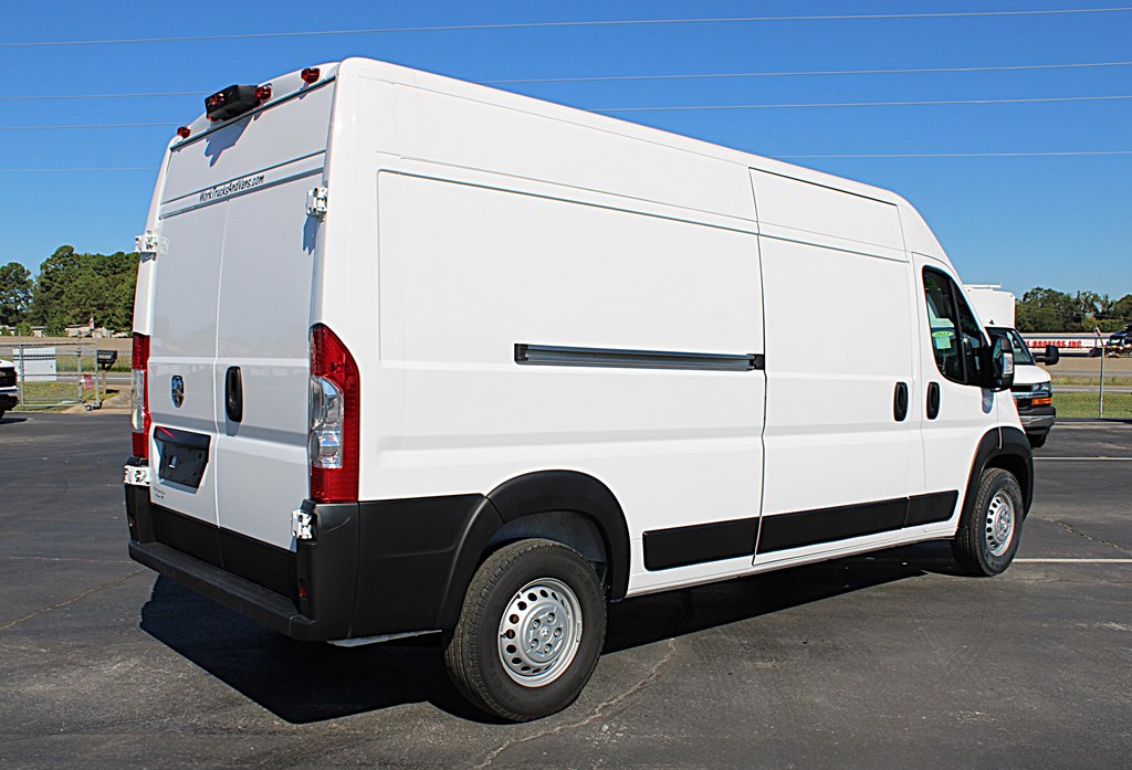 2024 Ram 2500 photo 2