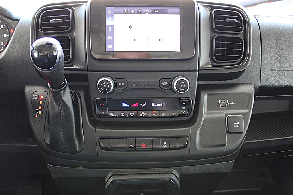 2024 Ram 2500 photo 17