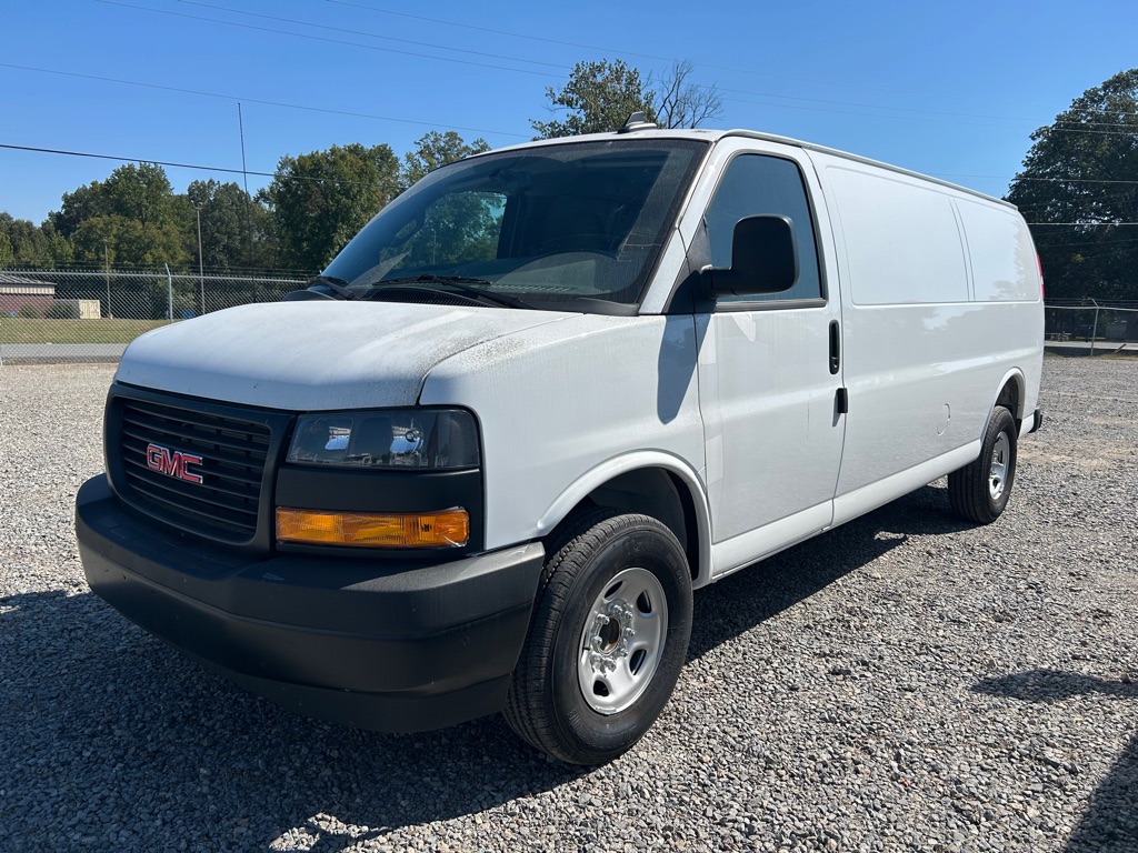 2024 Gmc Savana 2500 Cargo photo 3