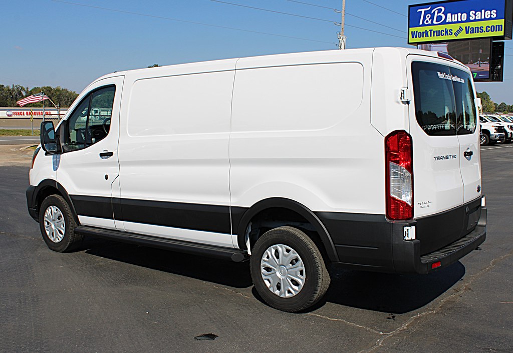 2024 Ford Transit Cargo Van photo 4