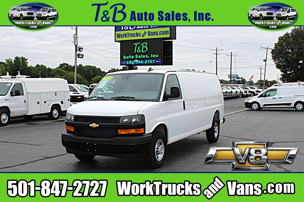 2025 Chevrolet Express 3500 Extended Work Van's photo